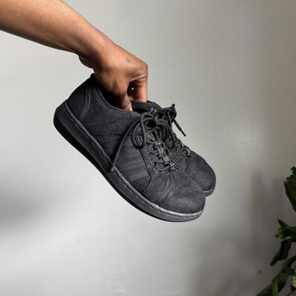 Vintage women lace up embellished black gorpcore sneakers size 8‎